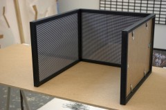 Eux, impression sur papier, recouvert de verre, maquette sans échelle